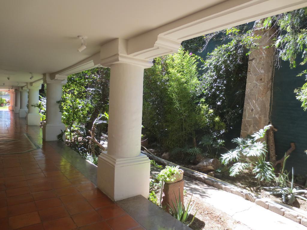 グラン ホテル アシエンダ デ ラ ノリア アグアスカリエンテス エクステリア 写真 The veranda of the house